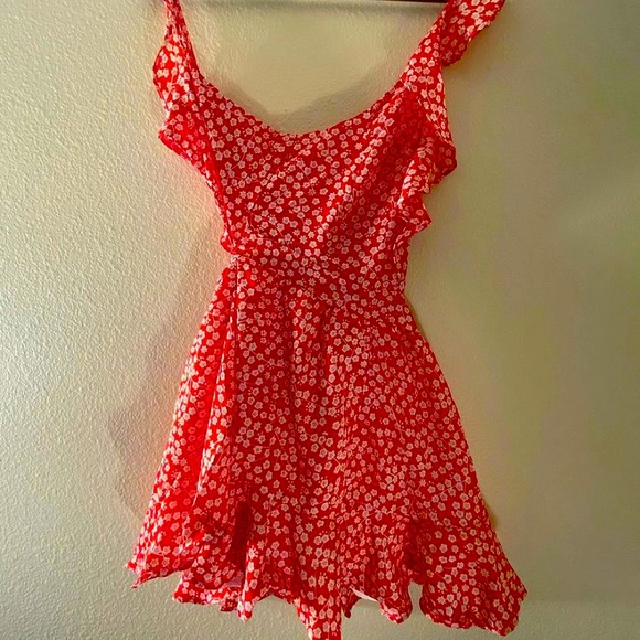 Red floral dress - Picture 1 of 1